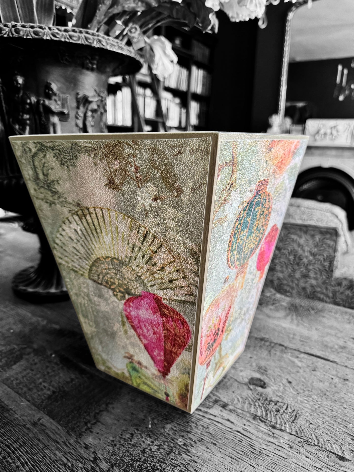 Tokyo - Waste paper bin and matching tissue box cover - Decoupage in intricate Japanese garden inspired textured paper