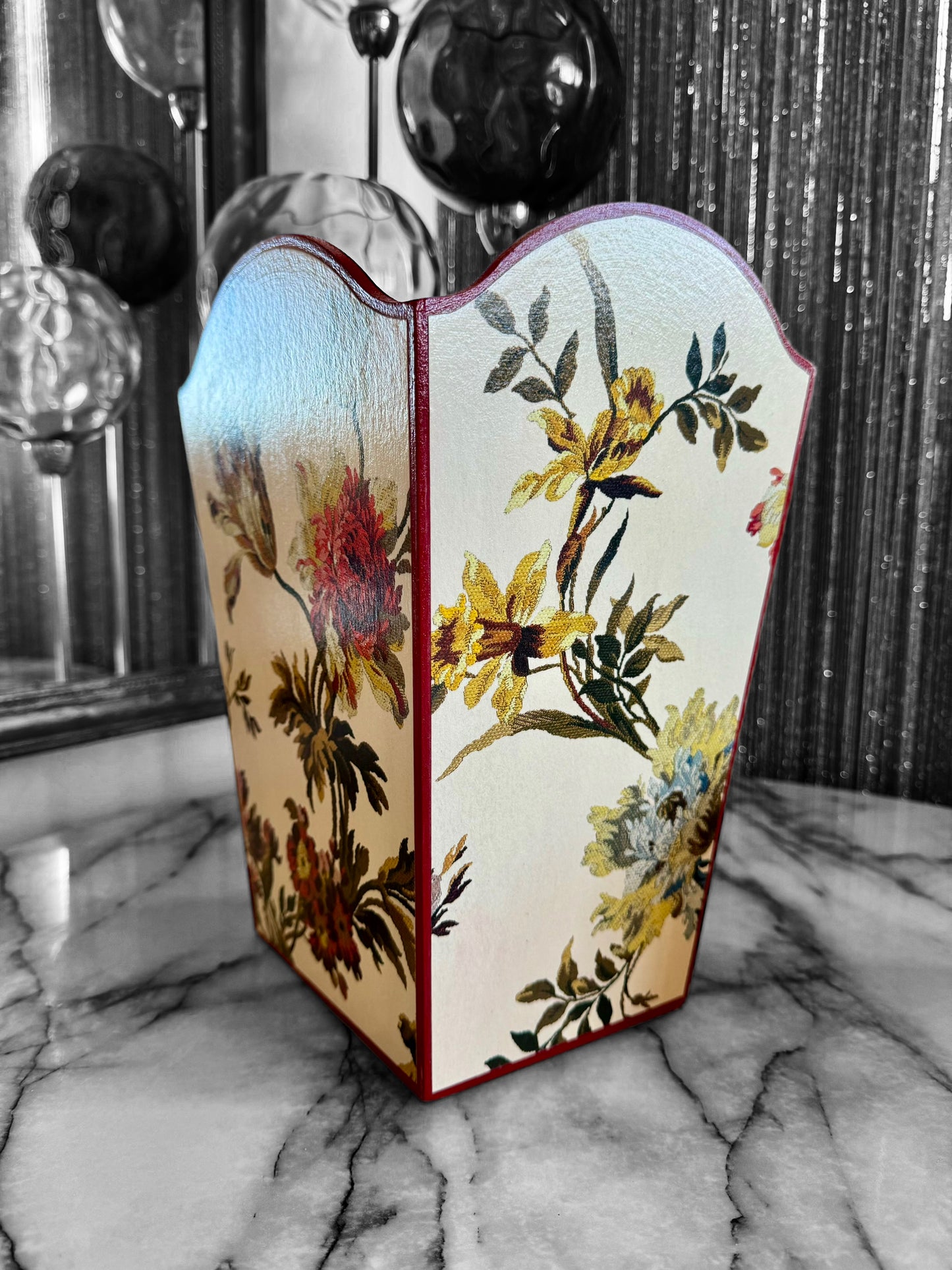 Eaton - Matching set - Waste paper bin and square or rectangle tissue box cover - Decoupage in Rosetta by House of Hackney Waste in ecru colourway
