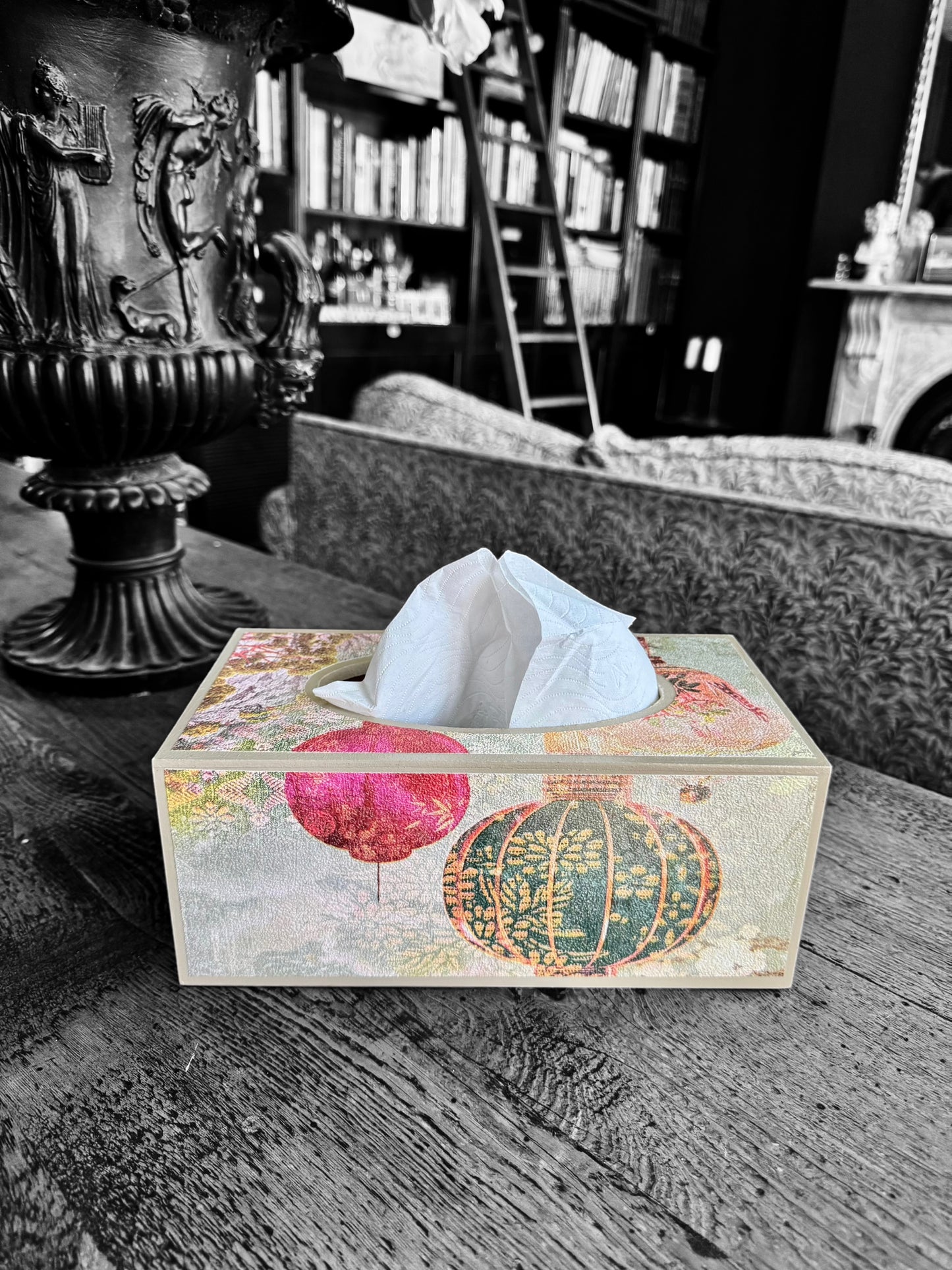 Tokyo - Waste paper bin and matching tissue box cover - Decoupage in intricate Japanese garden inspired textured paper