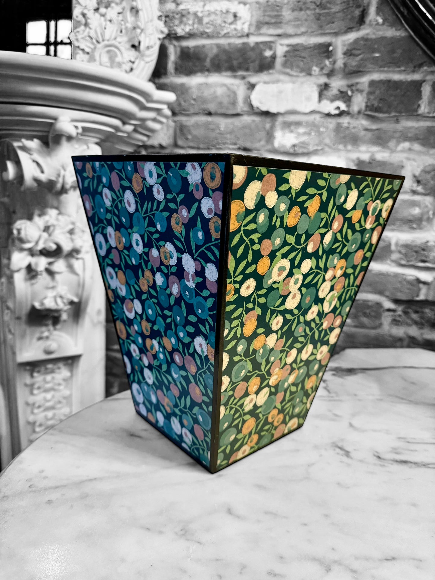 CARNABY - Waste paper bin - Decoupage in Liberty London/Wiltshire in Lechen colourway.
