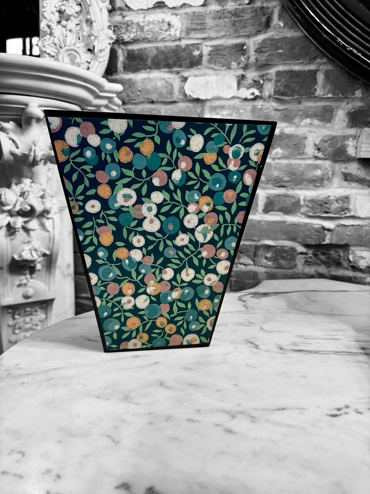 CARNABY - Waste paper bin - Decoupage in Liberty London/Wiltshire in Lechen colourway.