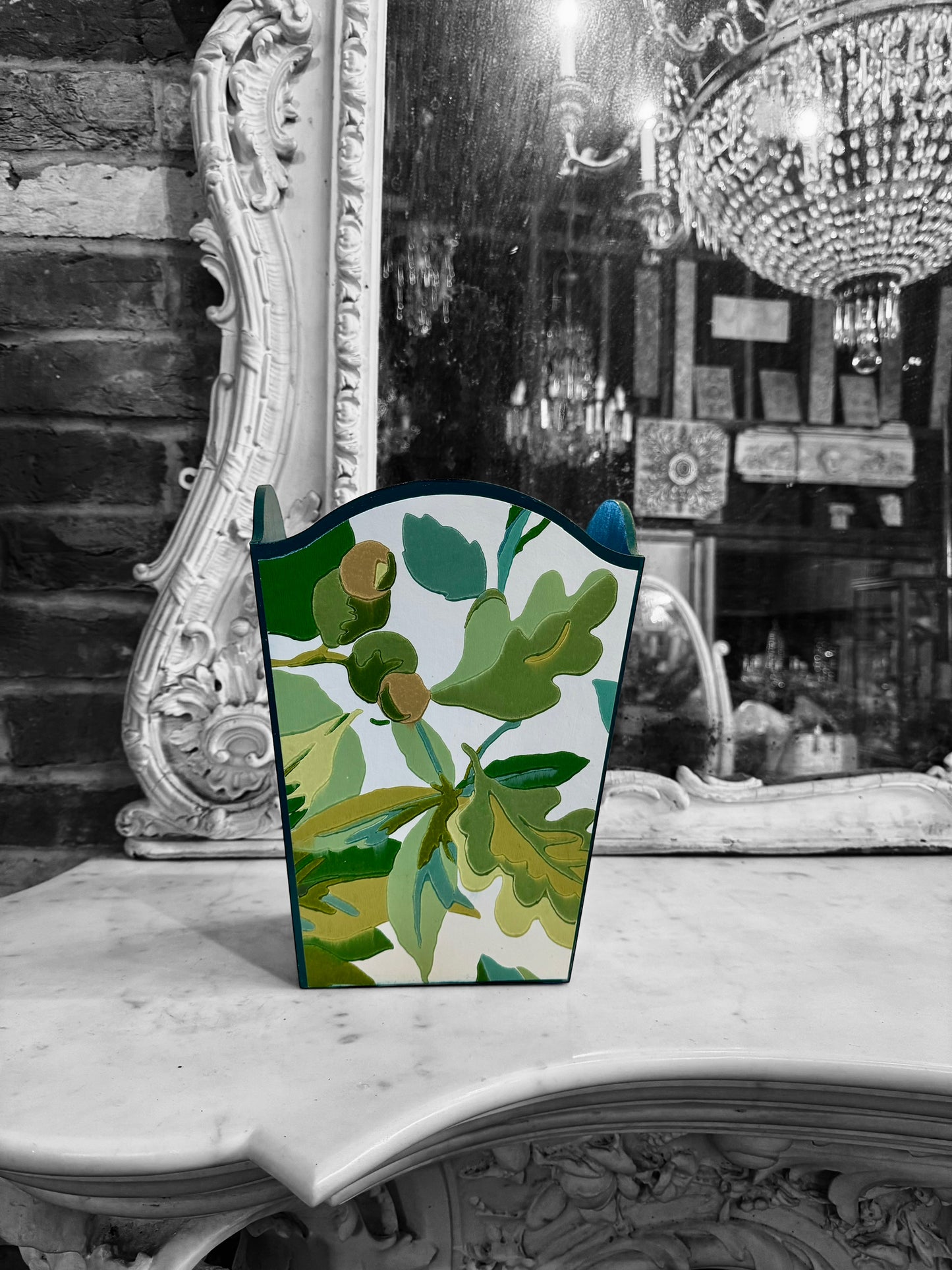 Kent - Matching set - Waste paper bin & square or rectangle tissue box cover - Decoupage in Robin's Wood by Sanderson in botanical colourway