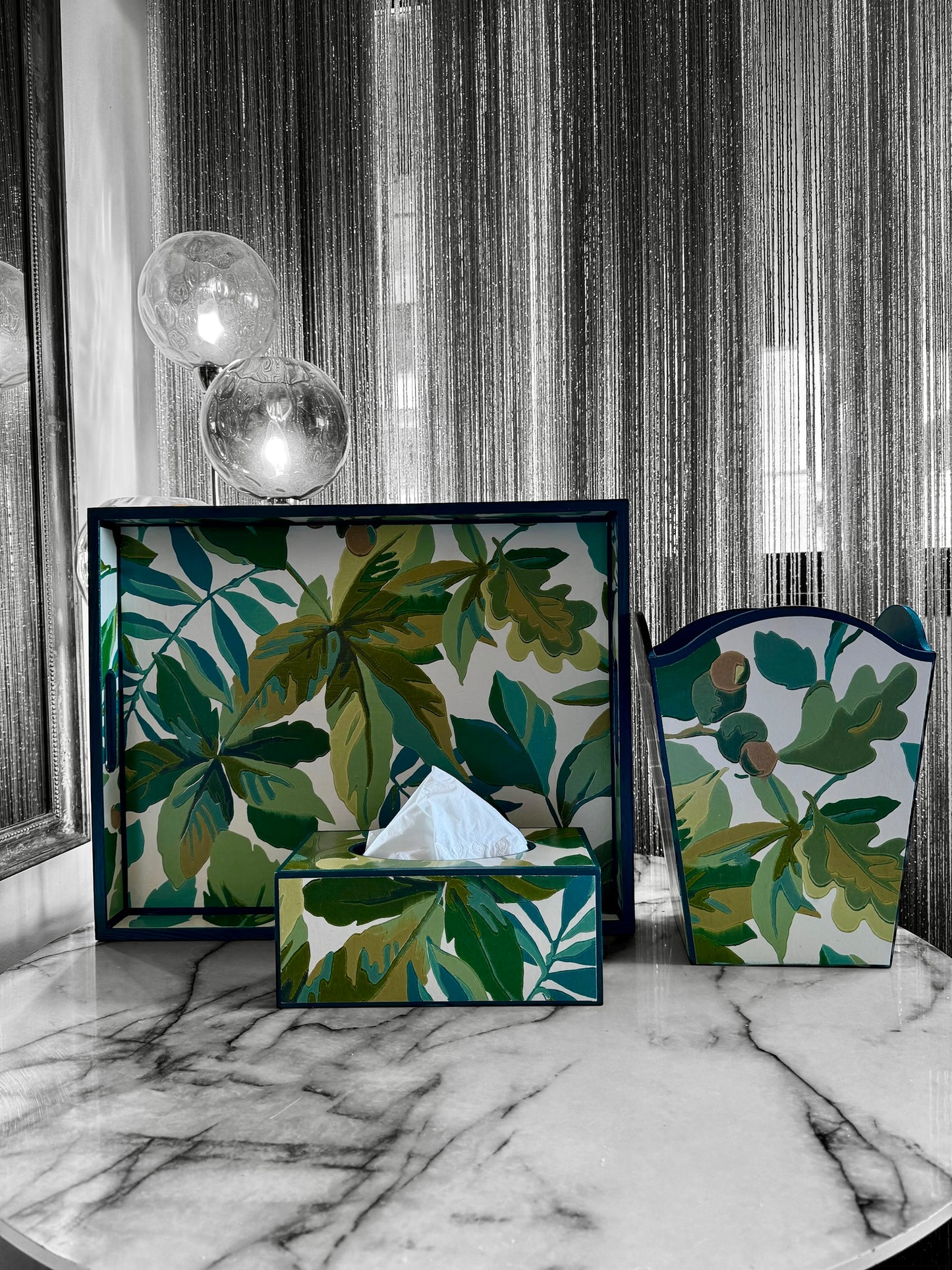 Kent - Ottoman tray available in 4 x sizes - Decoupage in Robin's Wood by Sanderson