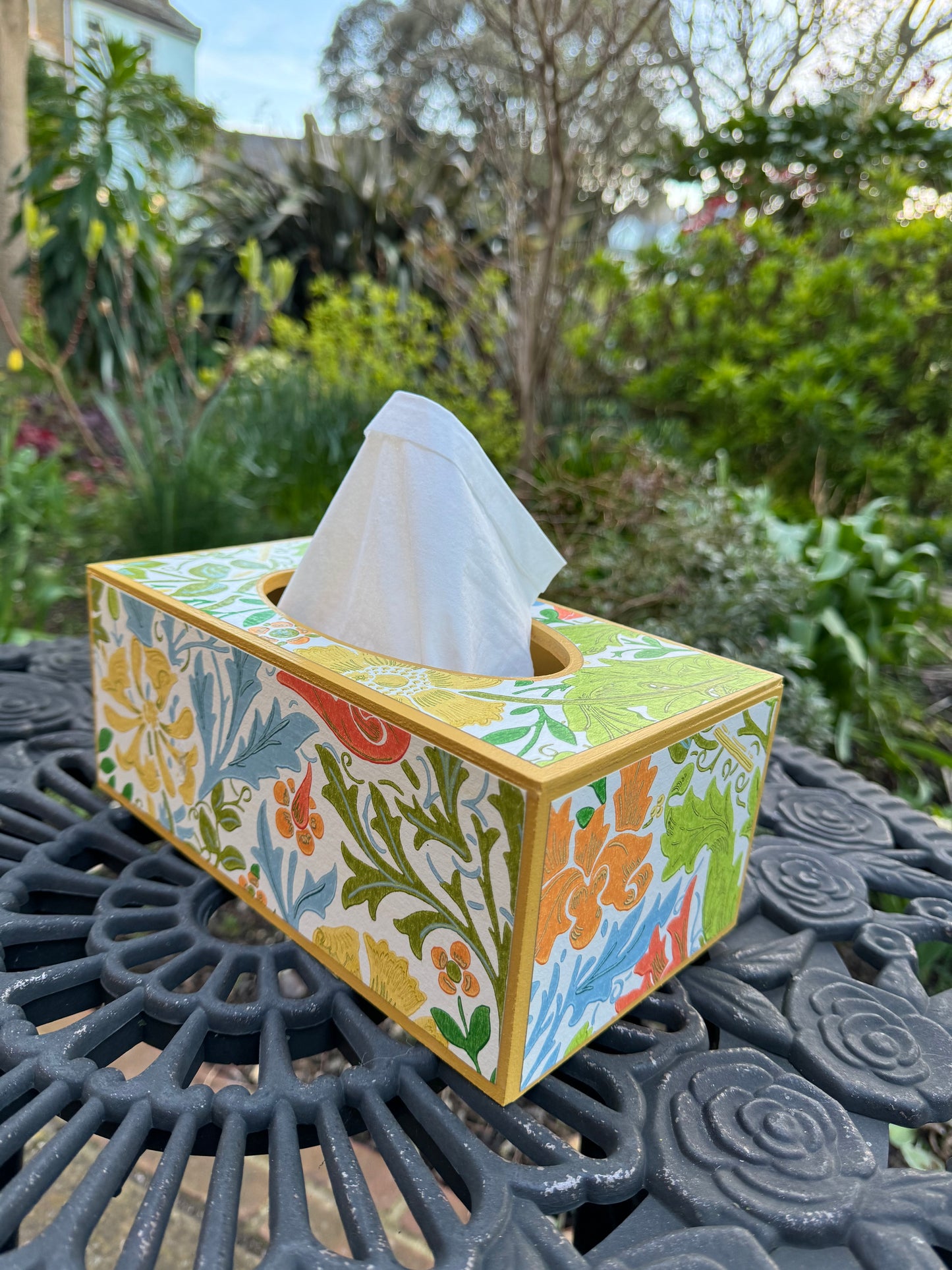 HAMPTON **LIMITED EDITION** Rectangle tissue box cover - Decoupage Compton Spring/Cornubia/Ben Pentreath/Morris & Co.