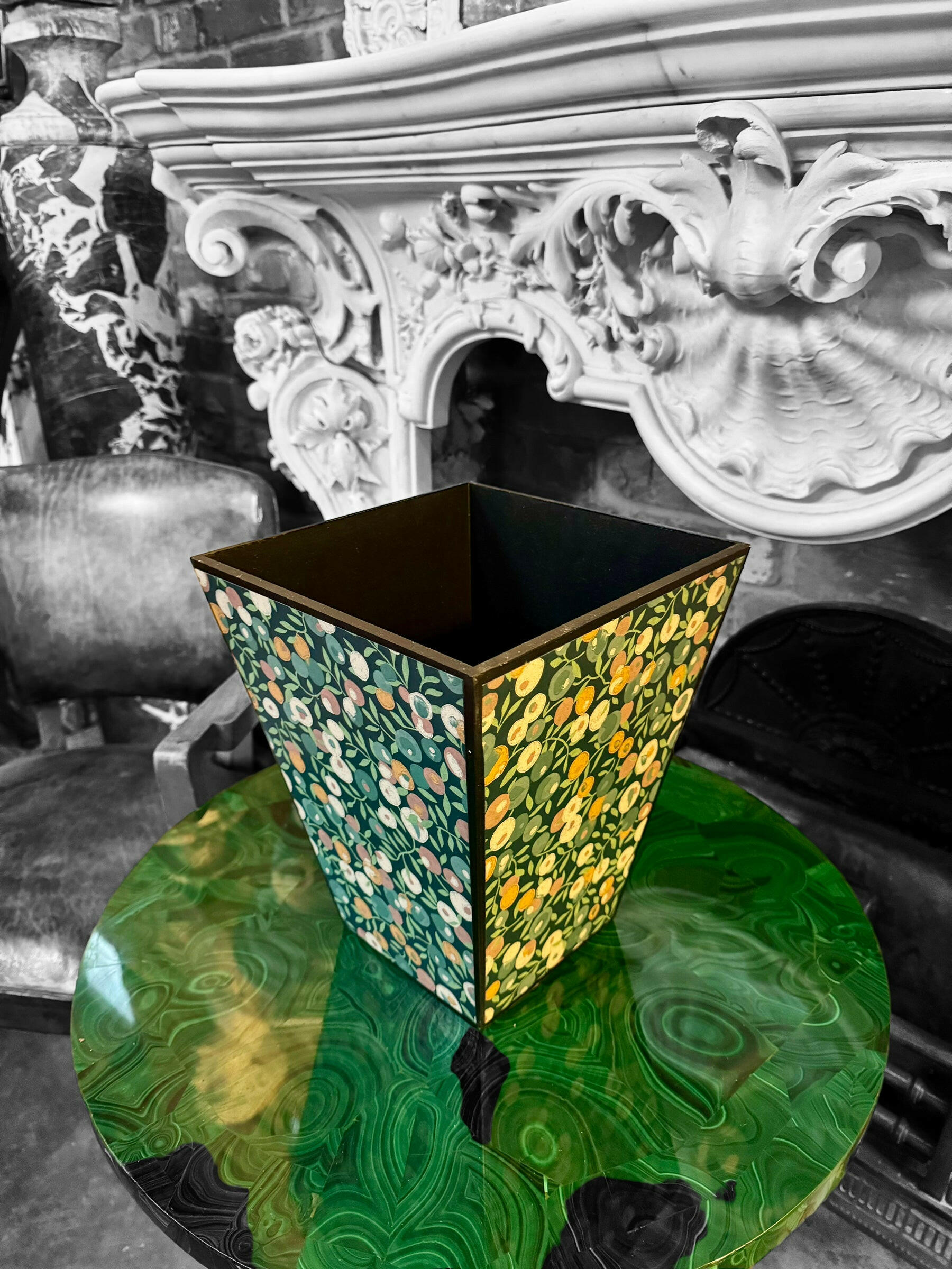 CARNABY - Waste paper bin - Decoupage in Liberty London/Wiltshire in Lechen colourway..