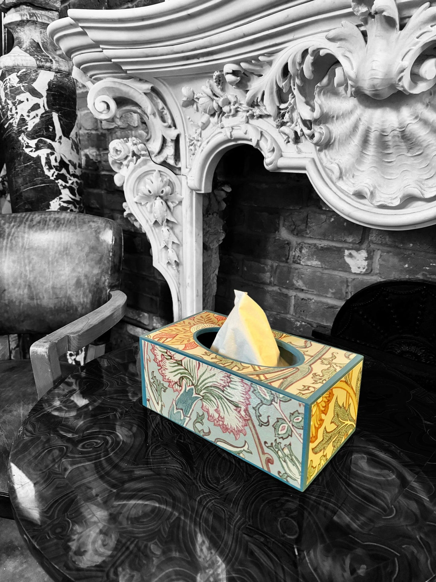 KENSINGTON **LIMITED EDITION** Rectangle tissue box cover - Decoupage in Pink and Rose Morris & Co in Eggshell/Rose colour way.