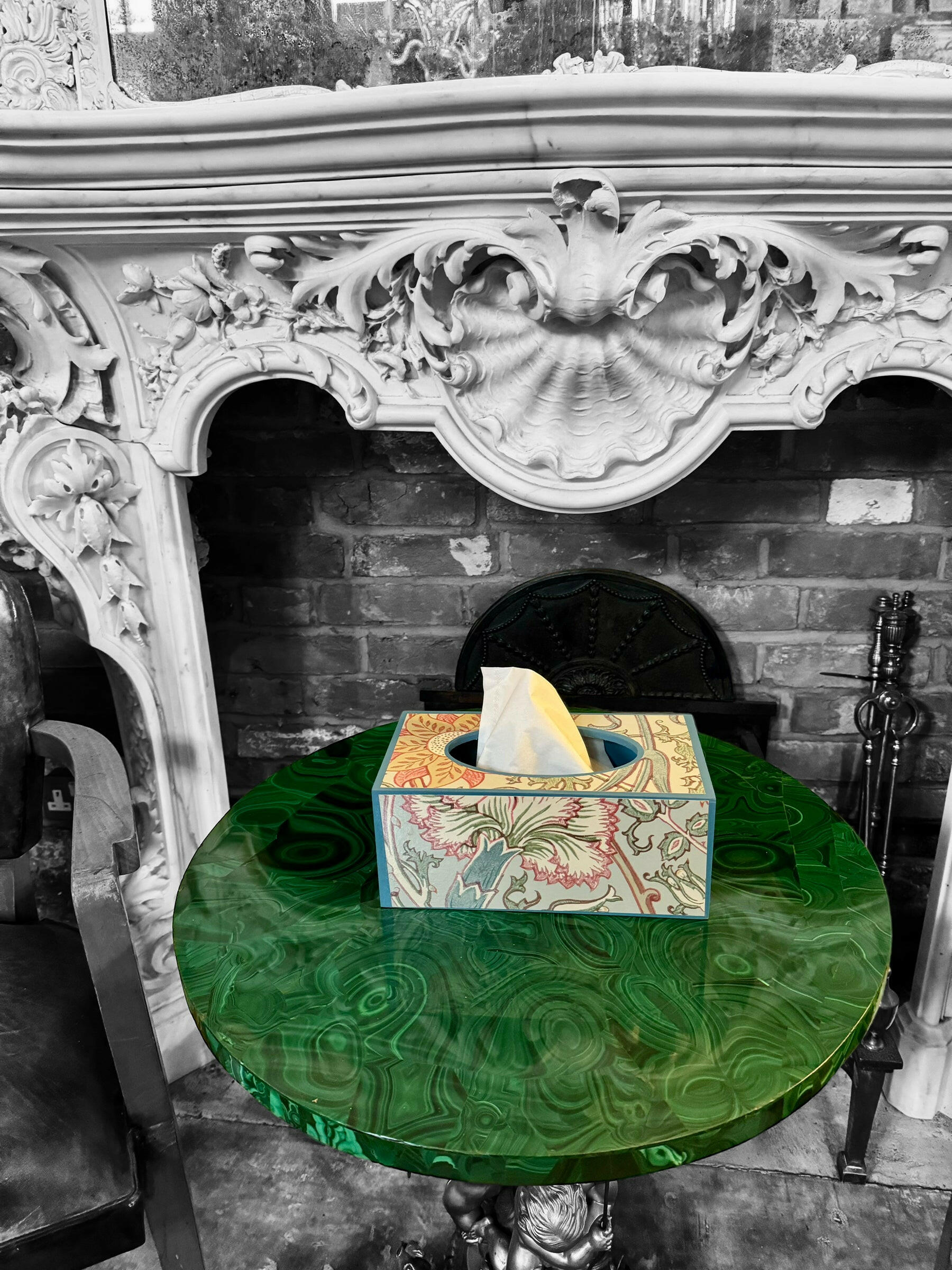 KENSINGTON **LIMITED EDITION** Rectangle tissue box cover - Decoupage in Pink and Rose Morris & Co in Eggshell/Rose colour way.