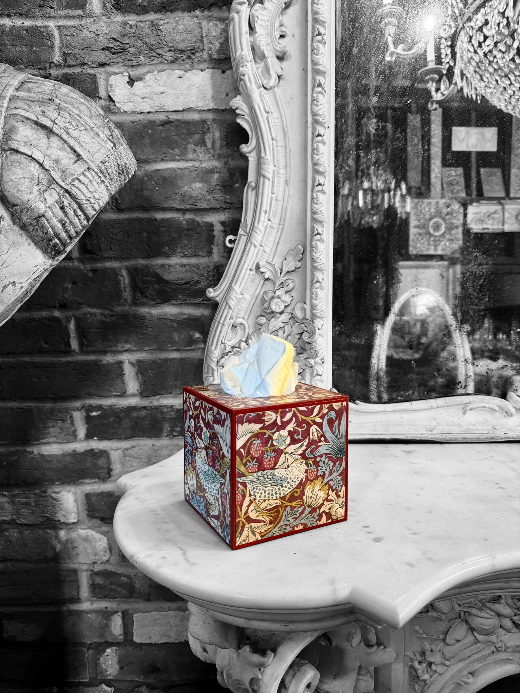 KELMSCOTT PLUM - Square tissue box holder - Decoupage in Strawberry Thief/Clarke & Clarke - plum colourway.