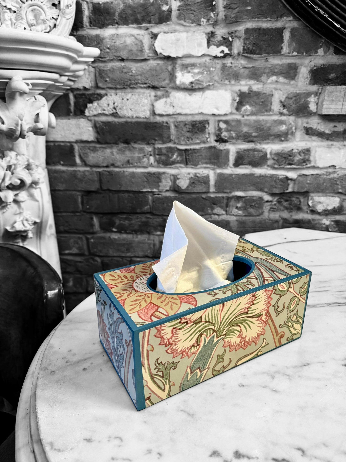 KENSINGTON **LIMITED EDITION** Rectangle tissue box cover - Decoupage in Pink and Rose Morris & Co in Eggshell/Rose colour way.