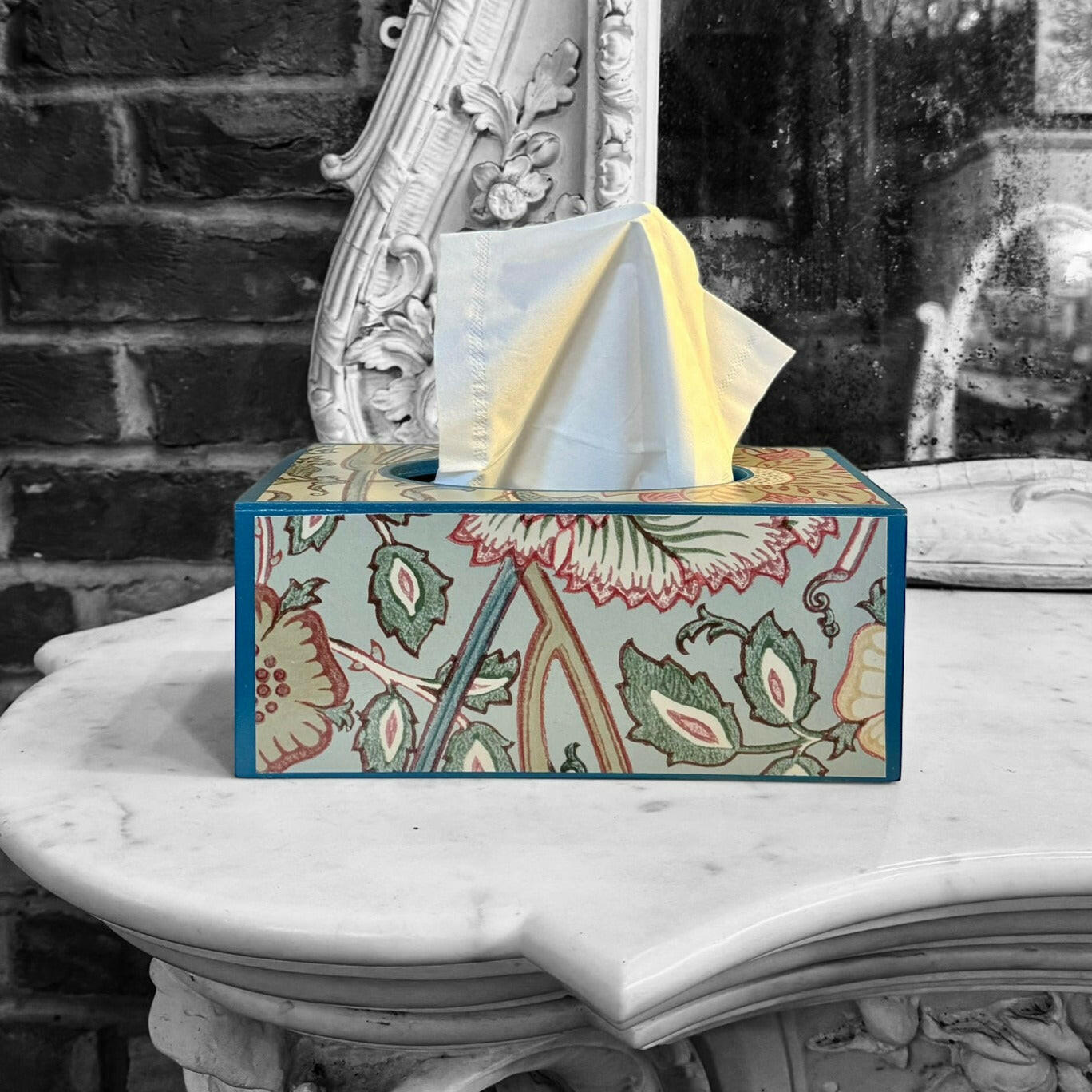 KENSINGTON **LIMITED EDITION** Rectangle tissue box cover - Decoupage in Pink and Rose Morris & Co in Eggshell/Rose colour way.