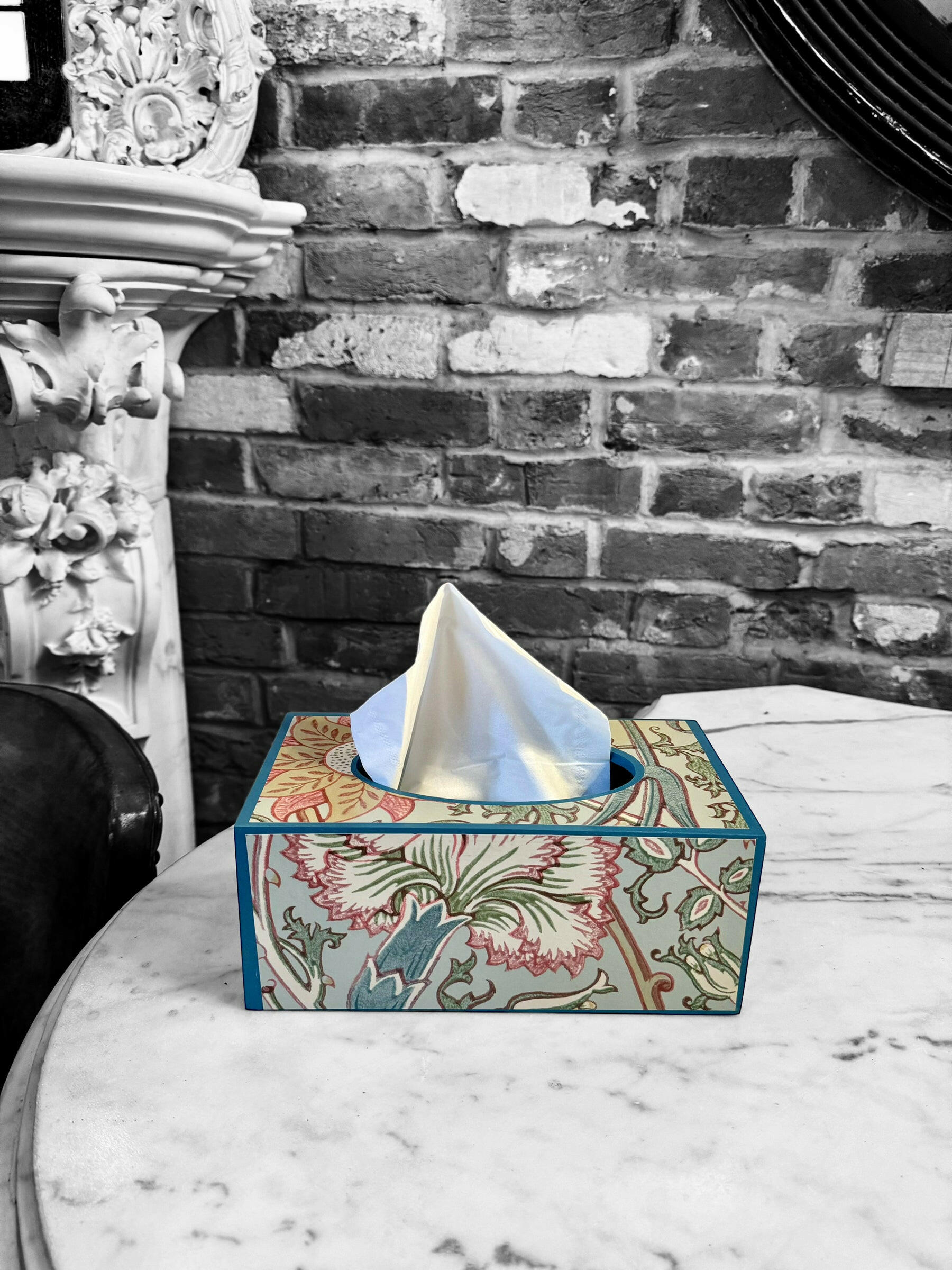 KENSINGTON **LIMITED EDITION** Rectangle tissue box cover - Decoupage in Pink and Rose Morris & Co in Eggshell/Rose colour way.